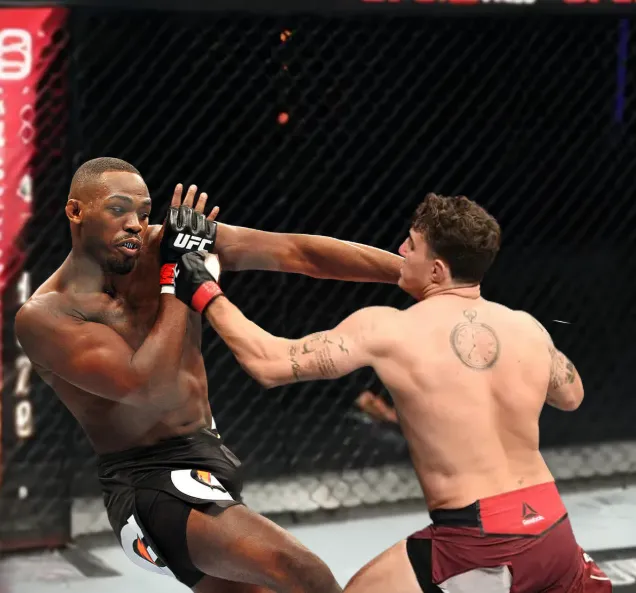 Tom Aspinall Accuses Jon Jones of Living Off His Past Fame: ‘He Is No Longer a Legend, I Will Prove That!’ 19 Tom Aspinall Accuses Jon Jones of Living Off His Past Fame: ‘He Is No Longer a Legend, I Will Prove That!’