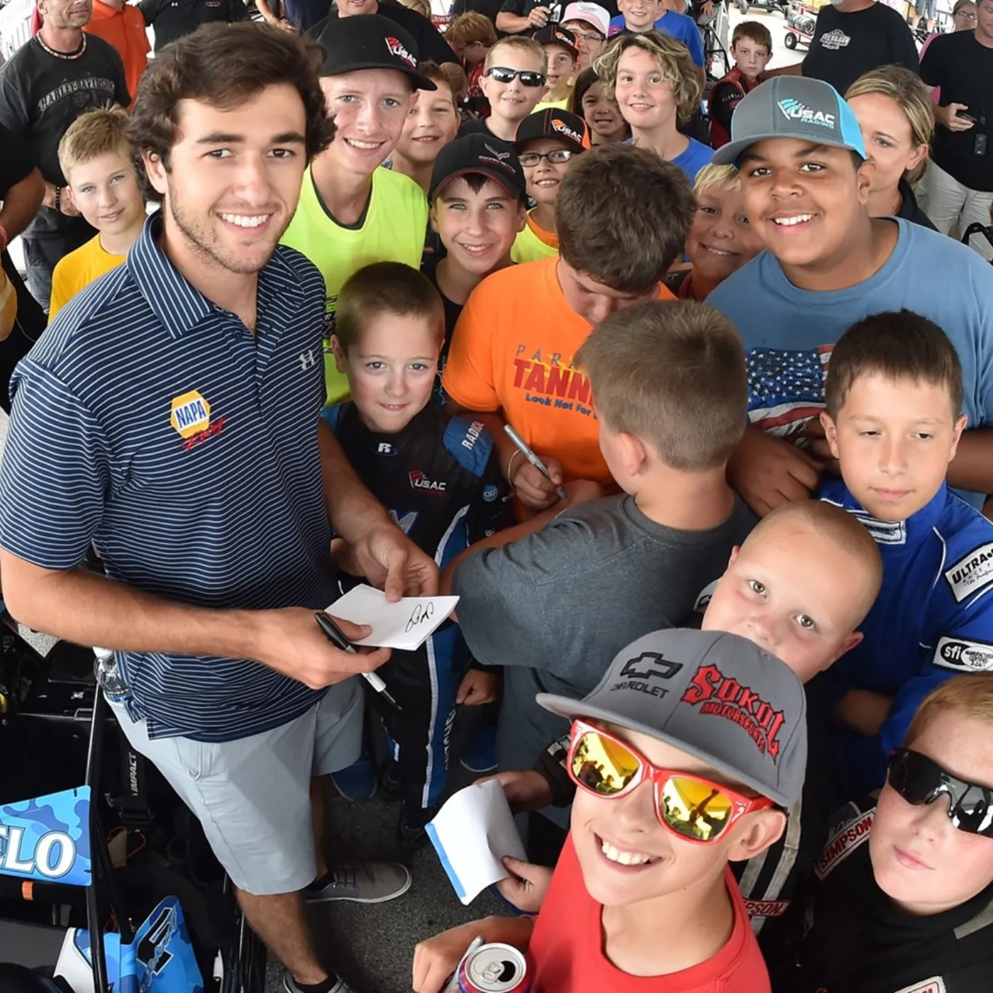 Cover Image for Fans’ Hearts Melt as Chase Elliott Spends Time with Them at Las Vegas!