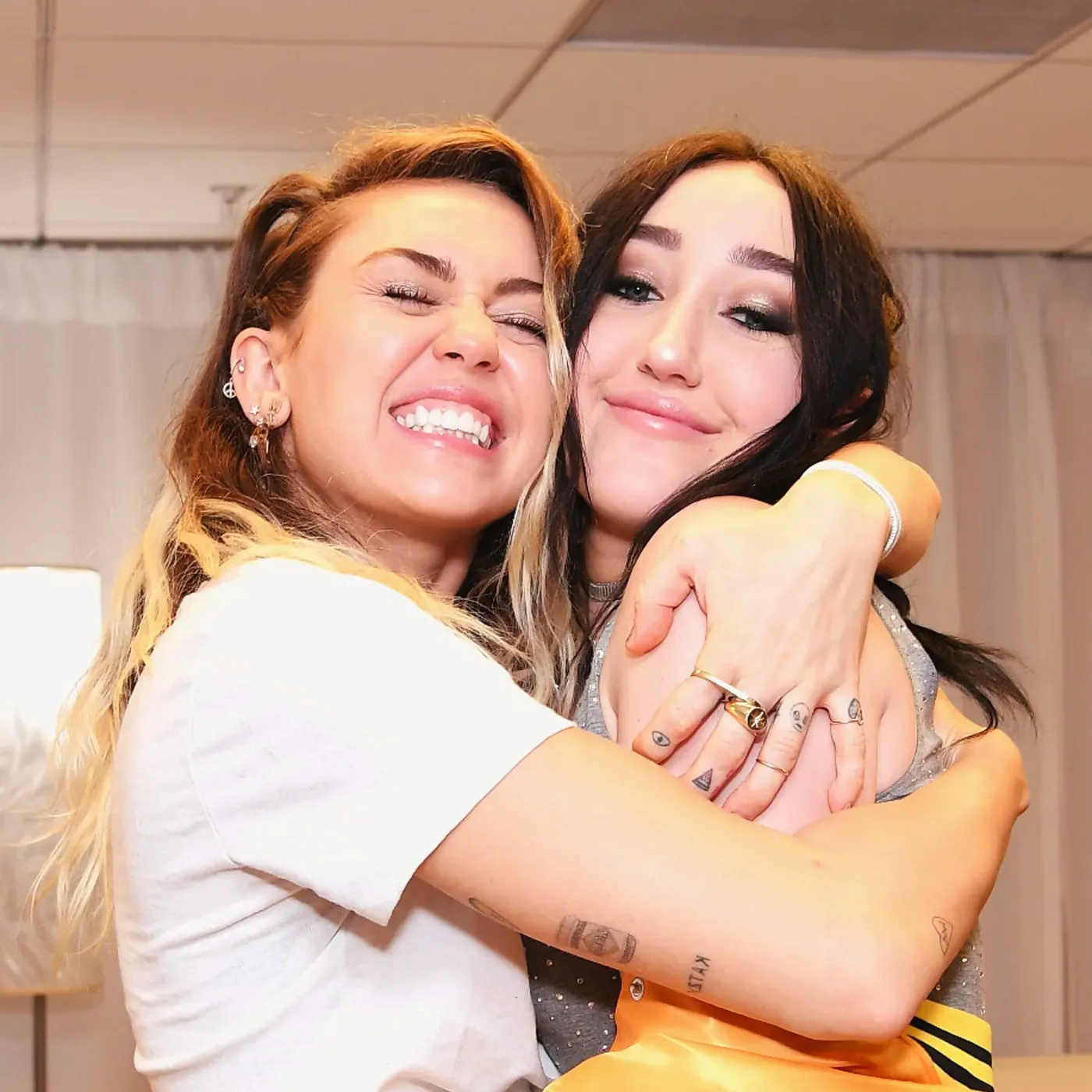 image_67dbdf3952321 Siblings at War: Miley Cyrus’ Raw Response to Noah’s Latest Track About Family Secrets
