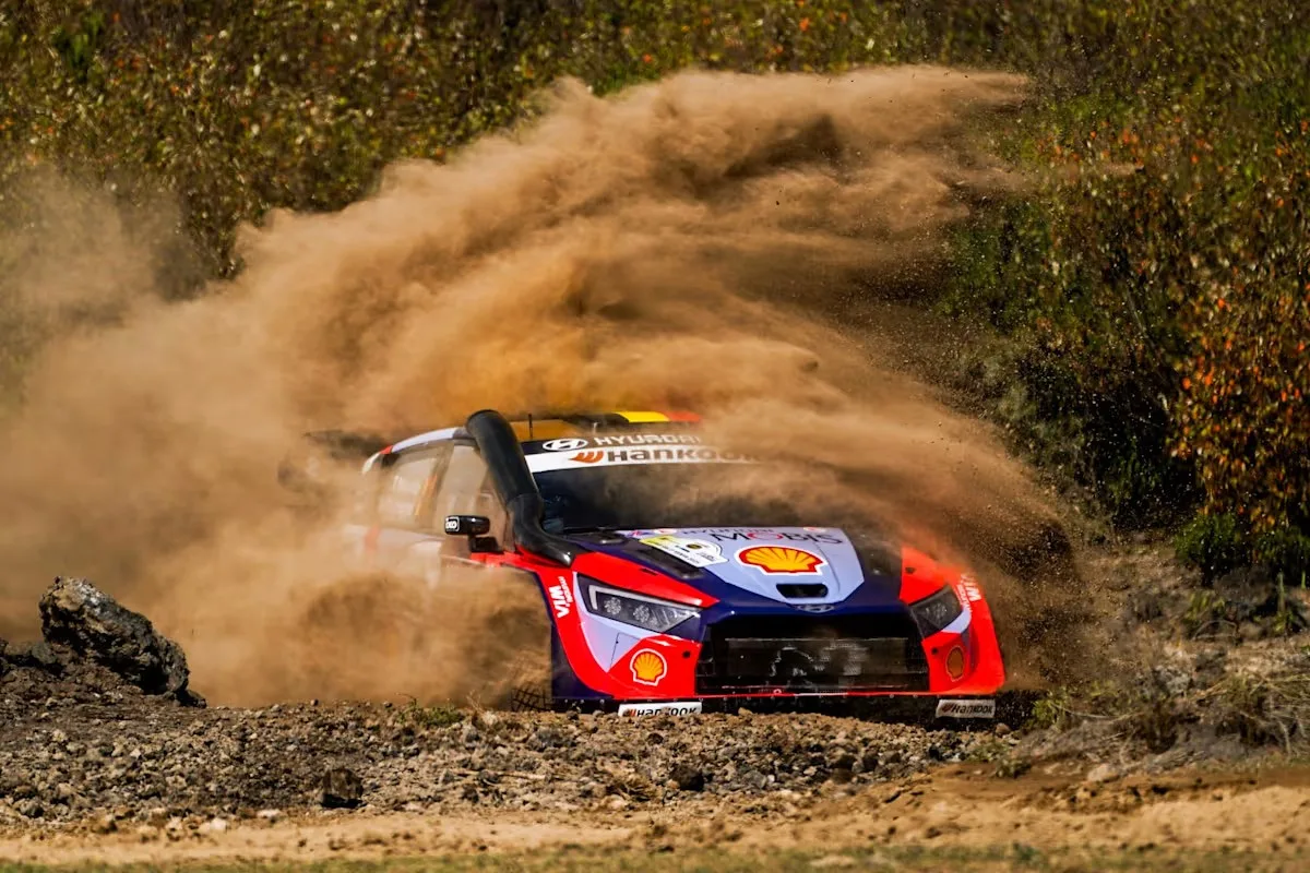 image_67de1905546c8 Thierry Neuville Impresses at Safari Rally Kenya: Climbs Two Places in the Standings Despite One-Minute Penalty for Early Start