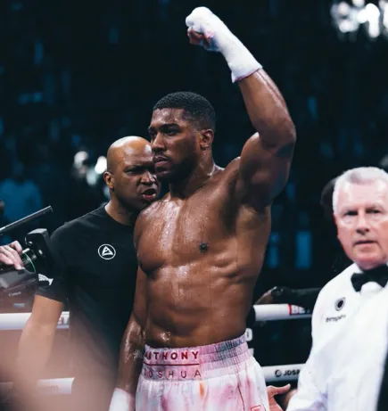 Anthony Joshua Faces 'Can't Punch Properly' Struggles, Boxing Comeback Delayed Indefinitely by Mysterious Injury