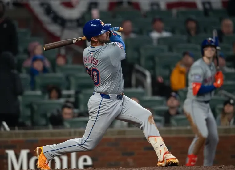 Pete Alonso Explodes for Mets with Three-Run Home Run to Turn the Tide, Quashing Rumors About Devin Williams' Pitching Strategy in the Showdown