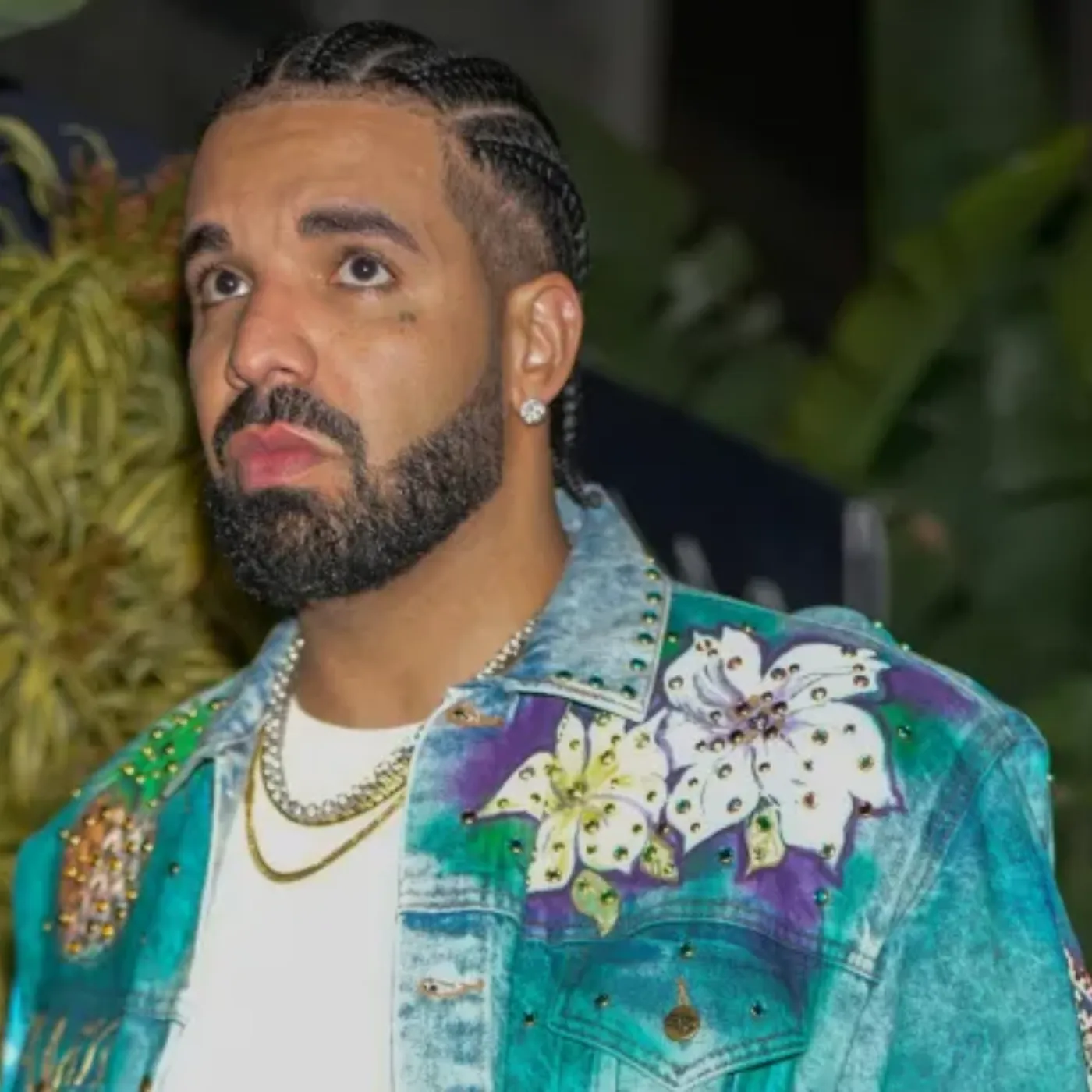 Shocking Leaked DMs: Drake Takes Shots at LeBron James, The Weeknd & the Jackson Mahomes Mystery