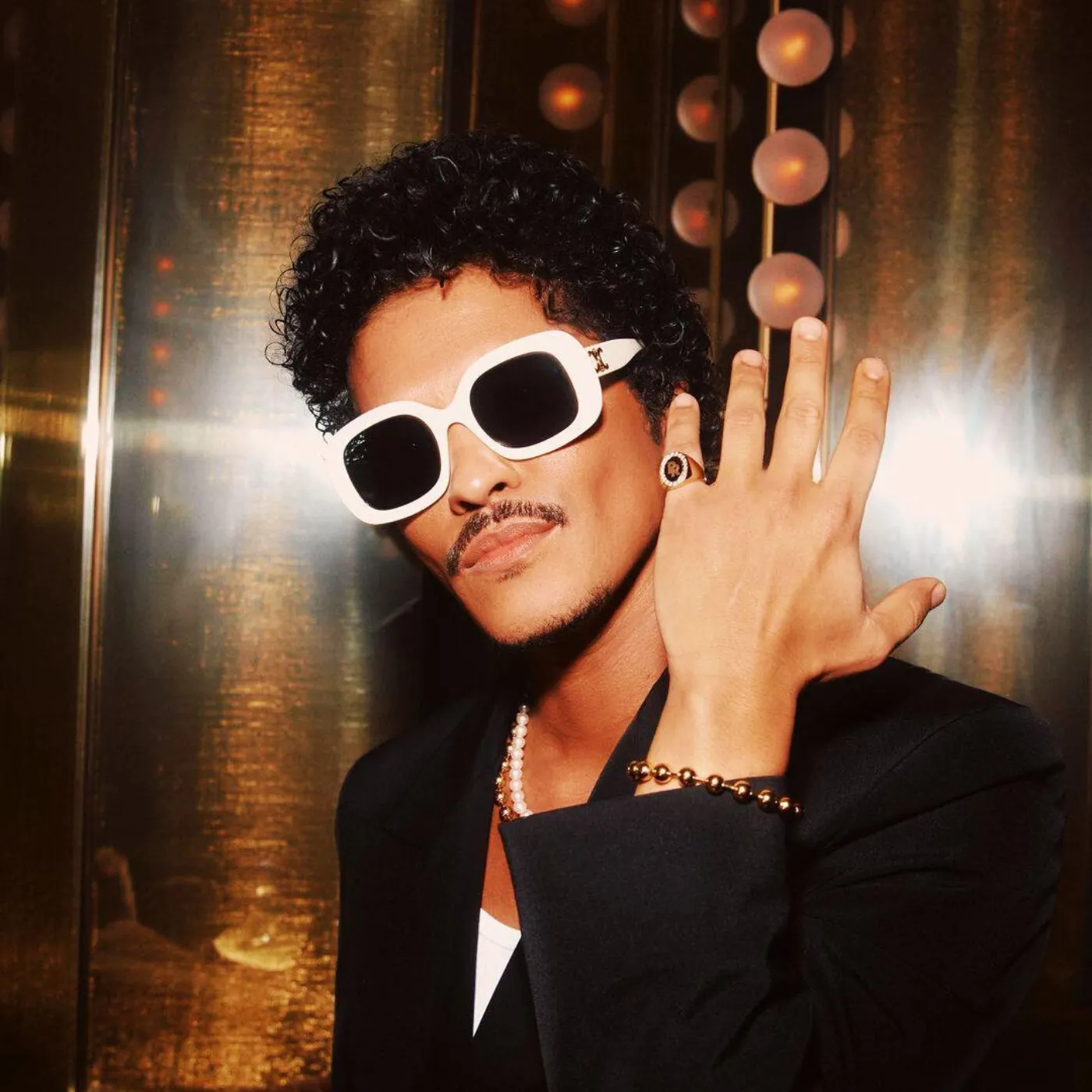 image_6808884130ce6 Bruno Mars Just Shattered Expectations with a Net Worth Leak