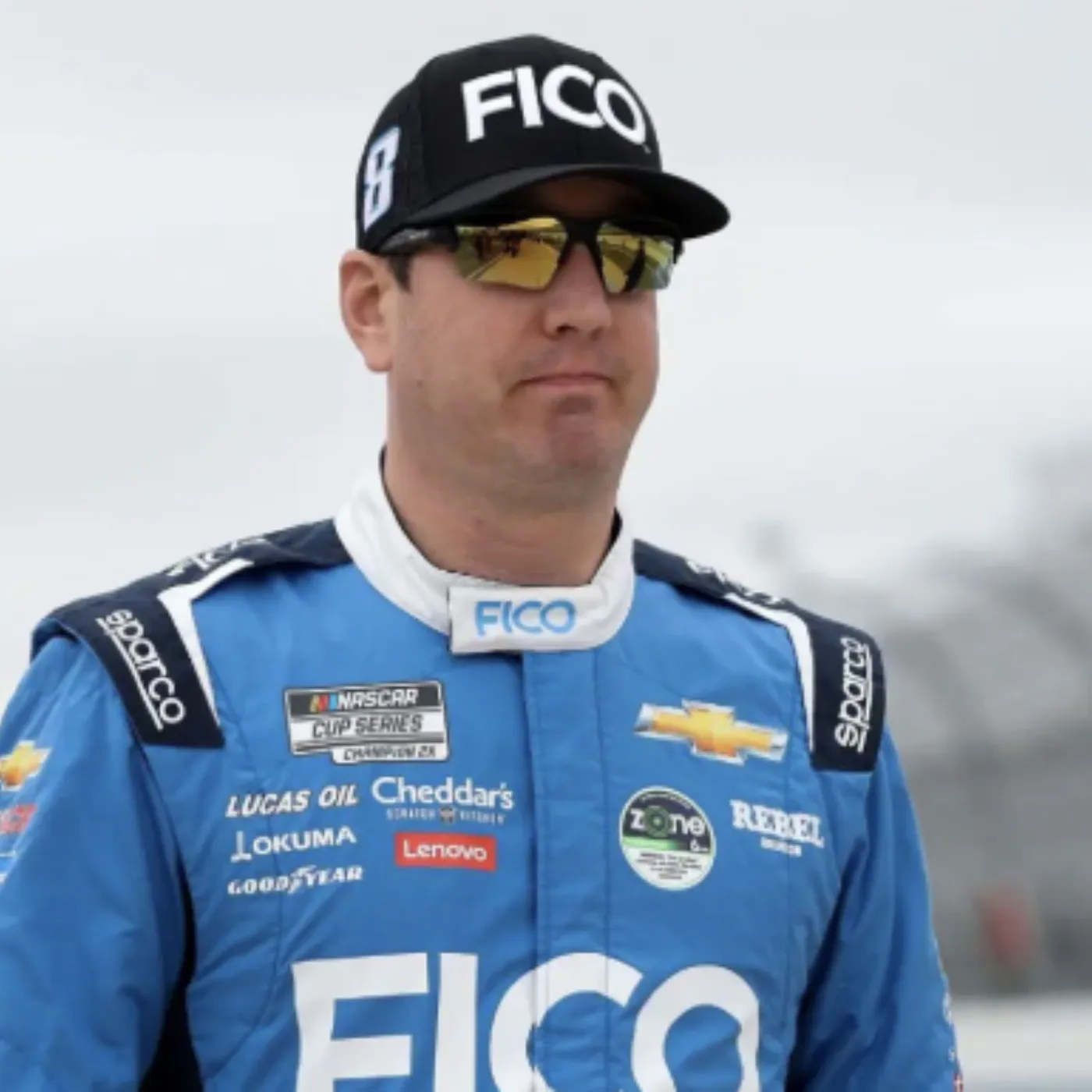 image_681252e7dd250 Kevin Harvick Reveals Mistake That's Ruining Kyle Busch's Season – Fans Shocked