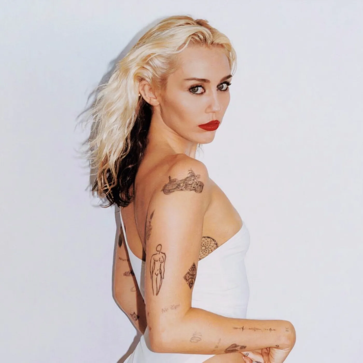 Miley Cyrus Teases New Music with Emotional Piano Video