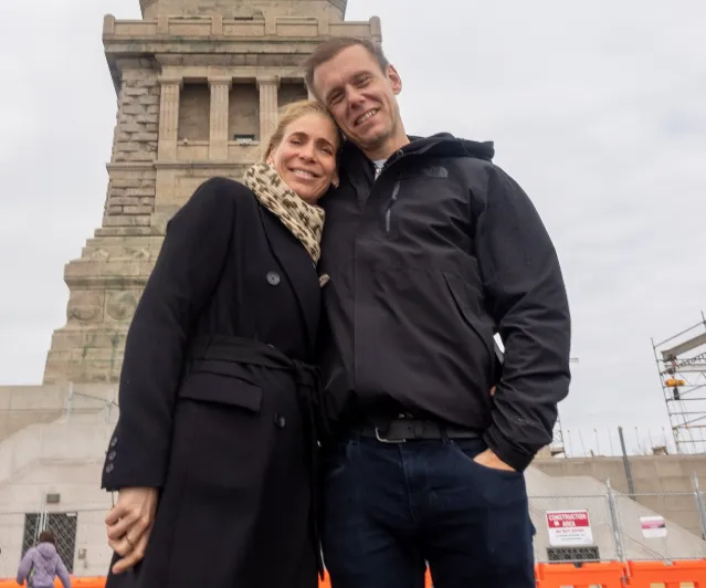 Armin van Buuren Enjoys Family Vacation in New York and Orlando: Recharging Before a New Music Journey