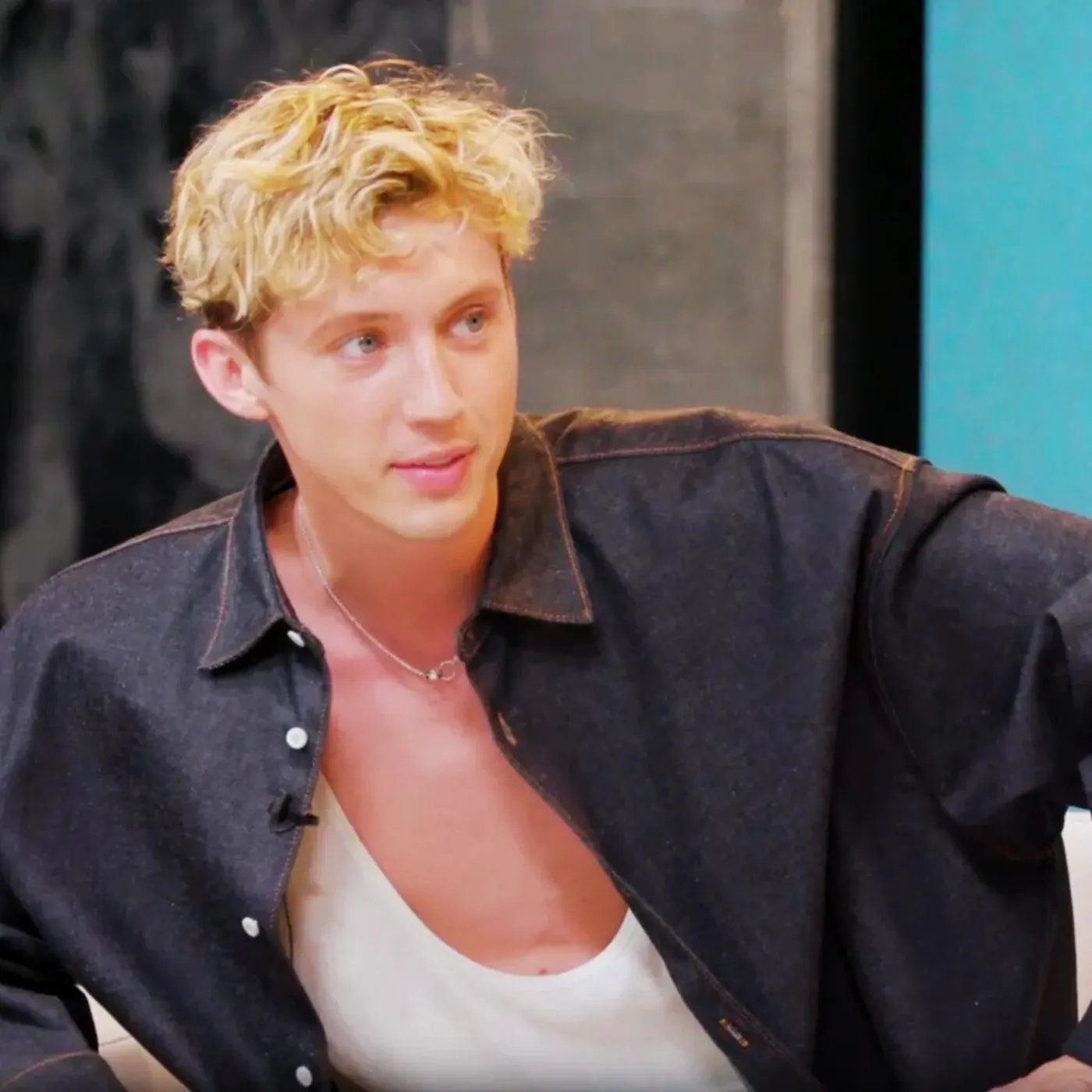 image_68186fd4ddc51 Ross Lynch Opens Up About First Meeting with Troye Sivan and Hints at Epic Collaboration
