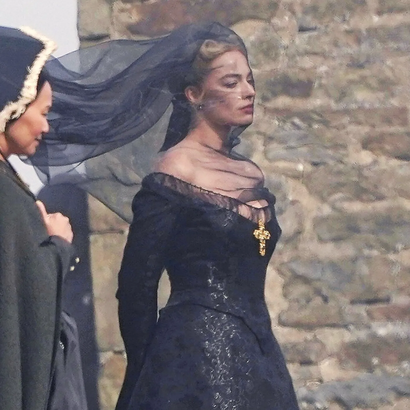 Margot Robbie and Jacob Elordi’s Wuthering Heights Casting Sparks Unbelievable Reactions