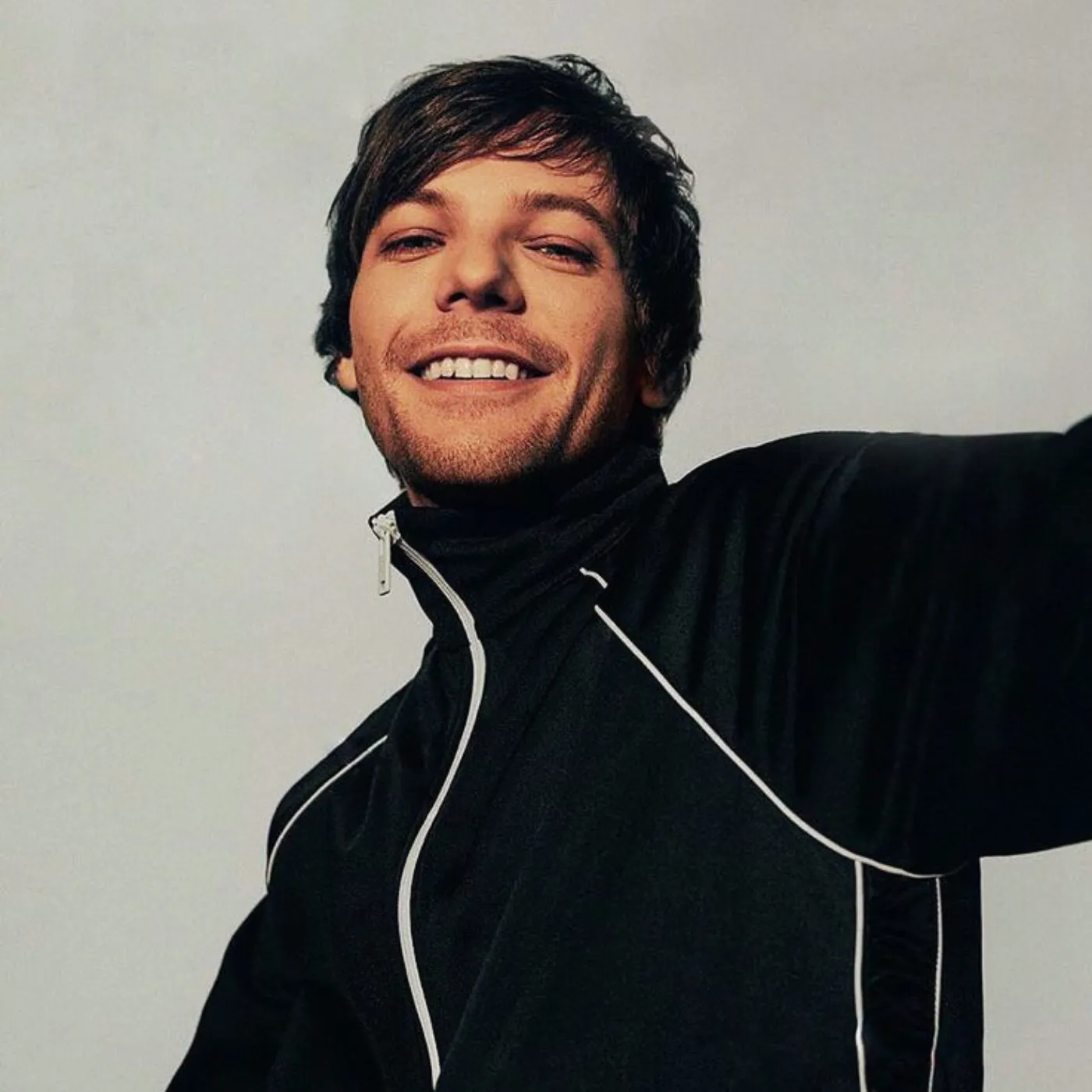Louis Tomlinson’s Secret Costa Rica Getaway Plans Leak