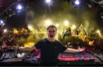 Fans Go Wild for the Performance at Ushuaïa Ibiza: What Did Martin Garrix Reveal on the 10th Anniversary at the Party Island? 1 Fans Go Wild for the Performance at Ushuaïa Ibiza: What Did Martin Garrix Reveal on the 10th Anniversary at the Party Island?