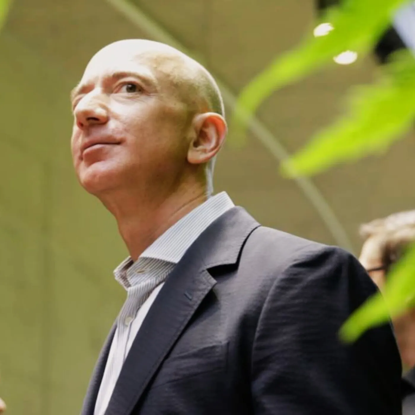 image_681d6c0cbace5 Jeff Bezos Drops Truth Bombs on the 6 Financial Mistakes That Are Secretly Keeping You Broke