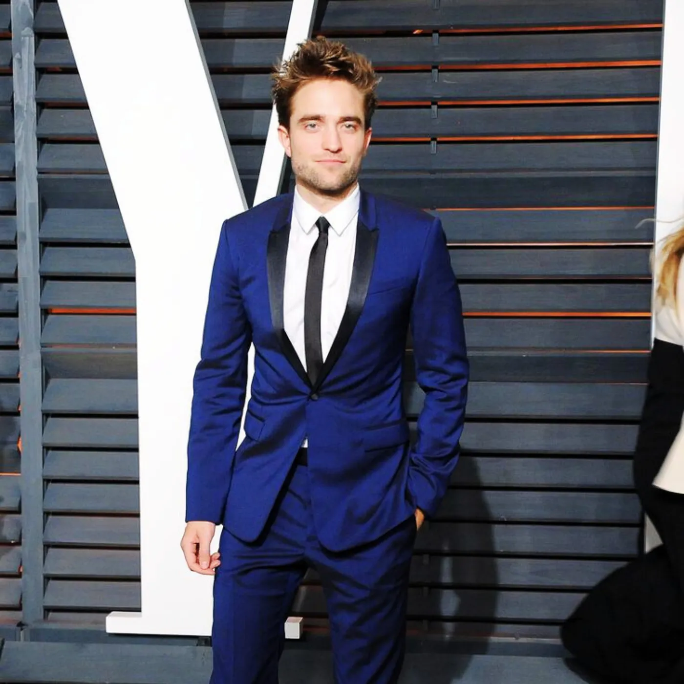 image_681db25a8ee02 Robert Pattinson Ditches Red Carpet for Date Night with Suki Waterhouse