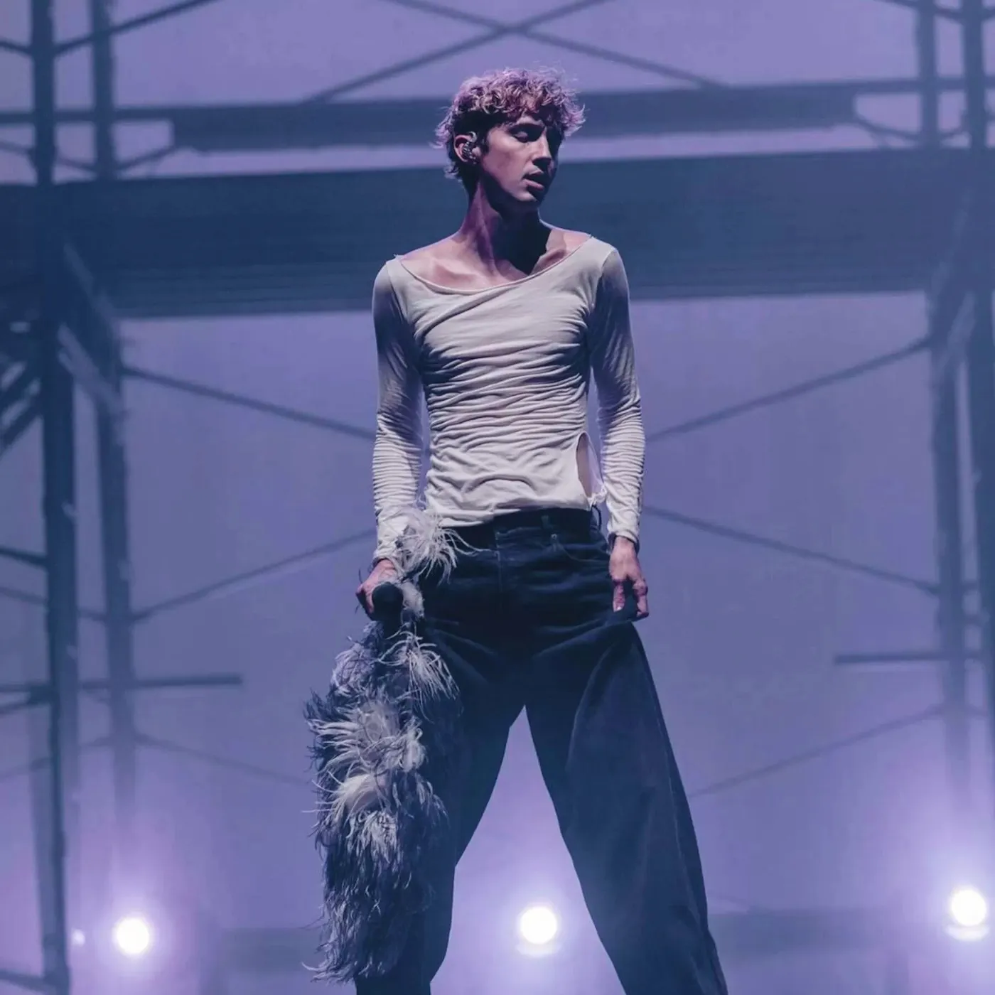 image_681dc322cc3db Troye Sivan Stuns Fans by Walking Away from Hollywood Dream – Here’s Why