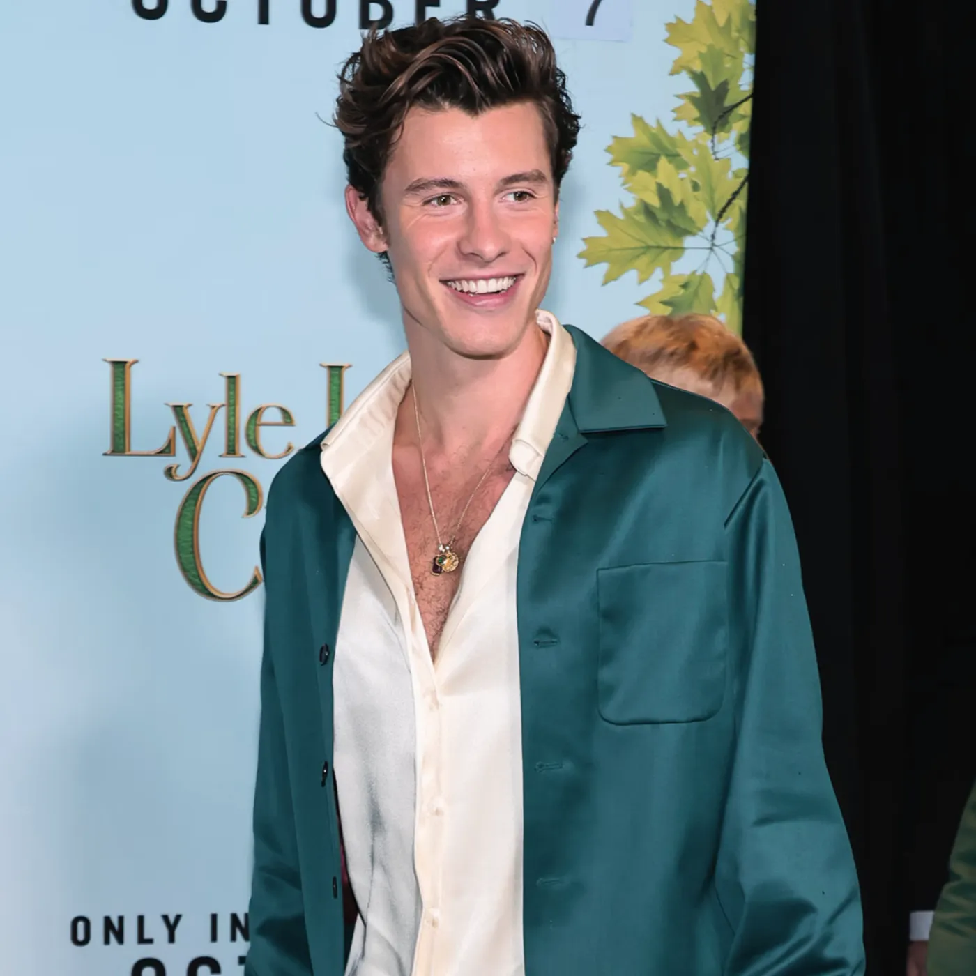 Epic Trust Vibes How Shawn Mendes Stylist Slays Friendship Glow-Up
