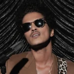 Bruno Mars Shuts Down Phones and Sparks Internet Frenzy 1 Bruno Mars Shuts Down Phones and Sparks Internet Frenzy