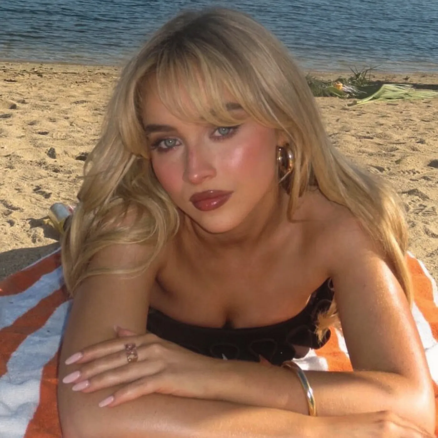 image_682115a3e804a Sabrina Carpenter’s Heartfelt Tribute to Her Mom Will Leave You in Tears