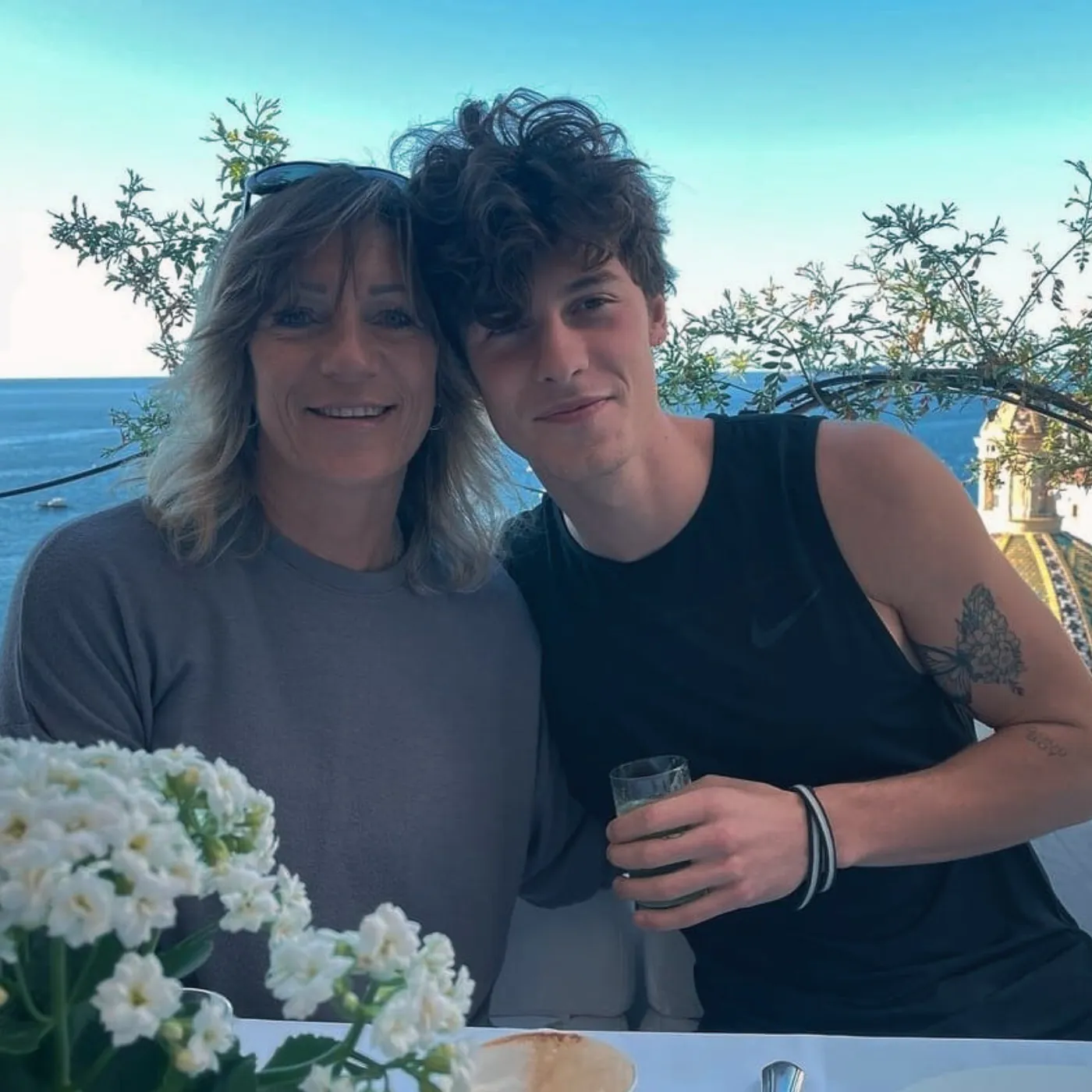 Shawn Mendes’ Surprising Habits: Why Even His Mom Can’t Help but Shake Her Head 19 Shawn Mendes’ Surprising Habits: Why Even His Mom Can’t Help but Shake Her Head
