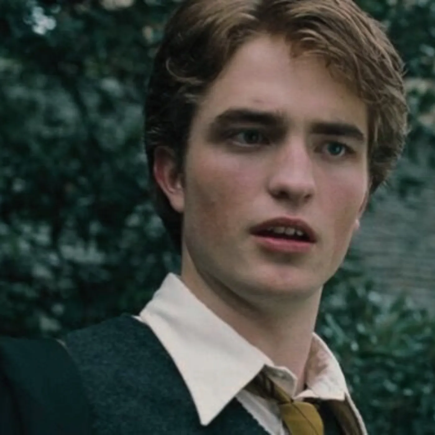 image_68219d537b76e Robert Pattinson’s Epic Reaction to Camila Cabello’s Celebrity Crush Will Shock You