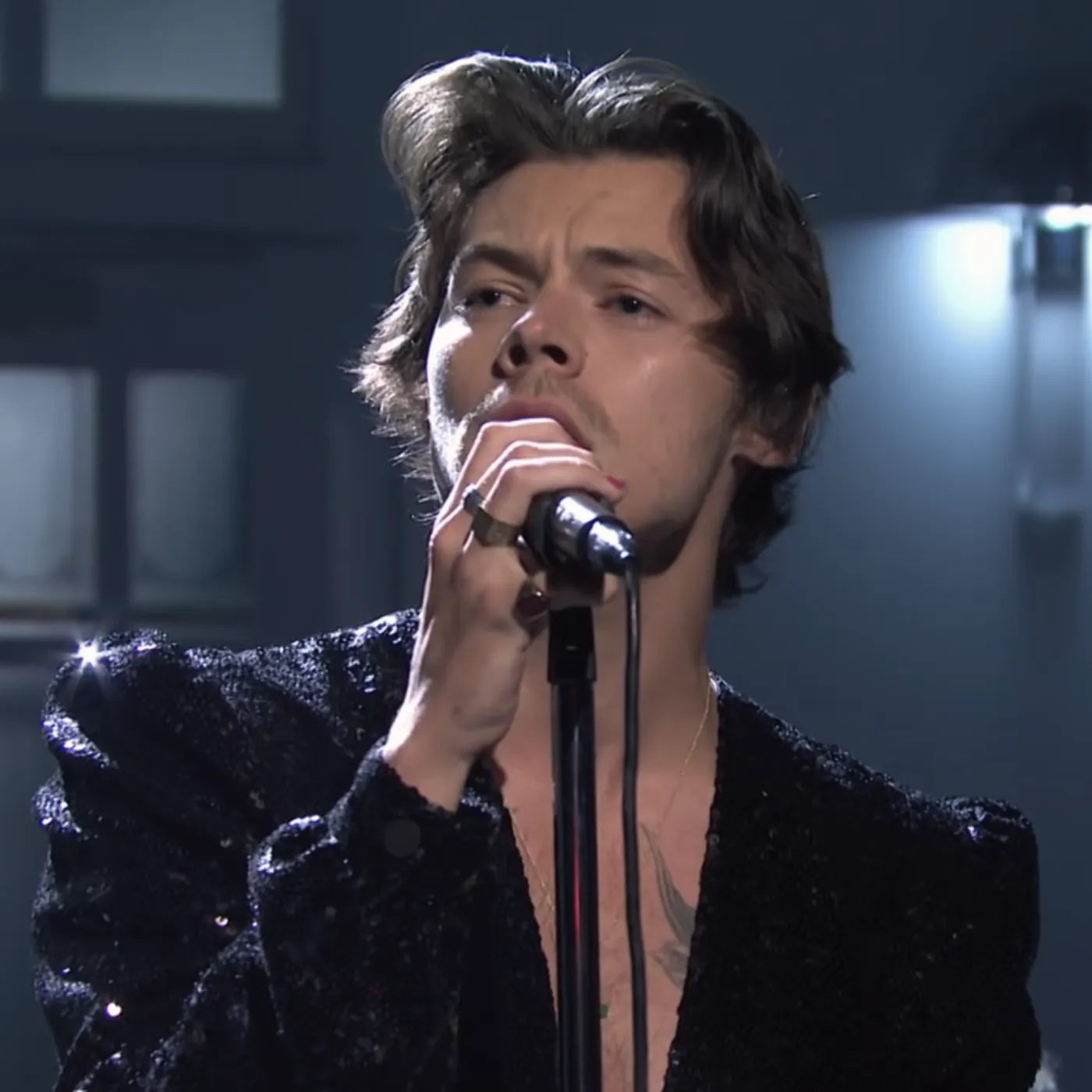 Harry Styles Honors the Past But Cuts Deep with a One Direction Member