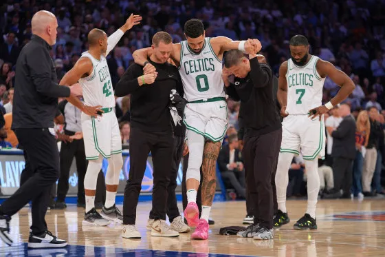 image_6822fbed6ffc4 Jayson Tatum Leaves the Court in Tears, Celtics Face Key Player Crisis Ahead of the 2025 Playoffs?