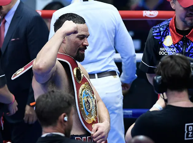 From the Brink of Defeat to the Spotlight of Glory: Joseph Parker Overcoming Derek Chisora's Knockdown, Reviving His Career with a Split Decision Victory