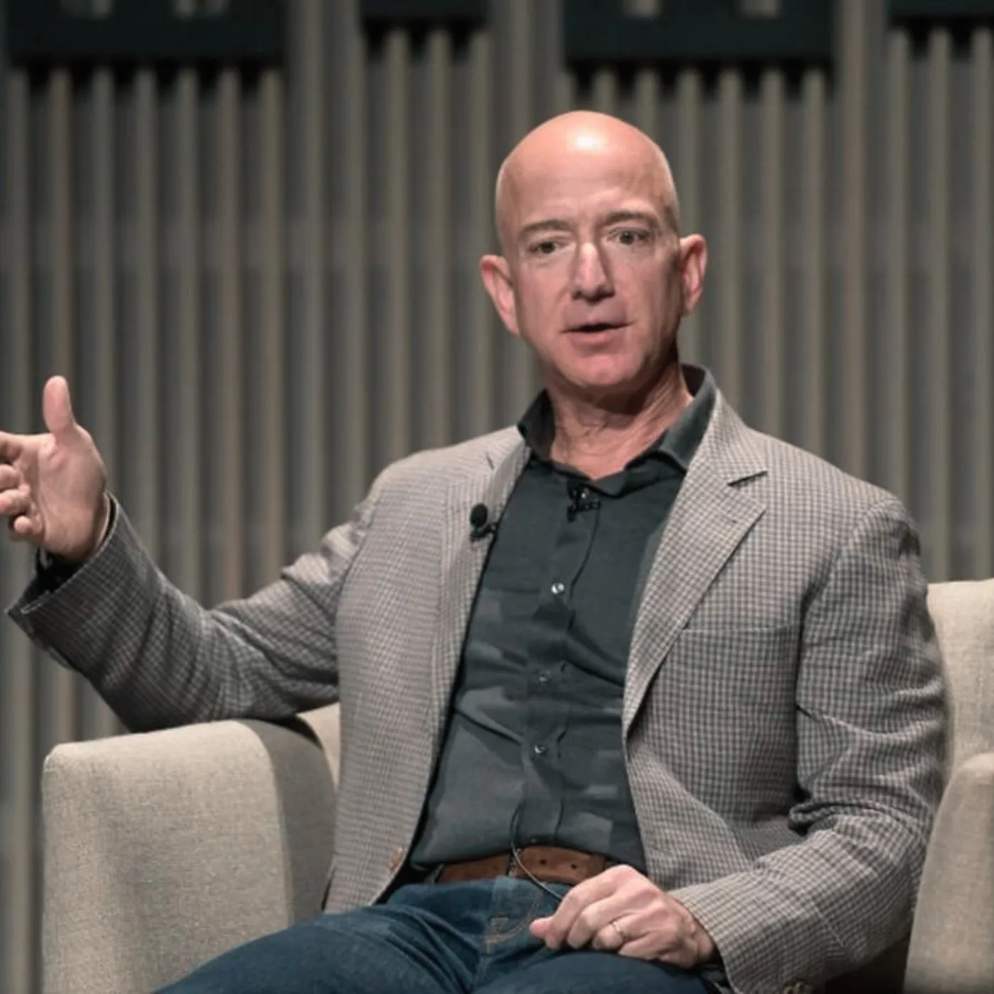 image_682434c67971d Jeff Bezos’ Lavish Wedding Sparks a Money Tsunami Tearing Through His Empire