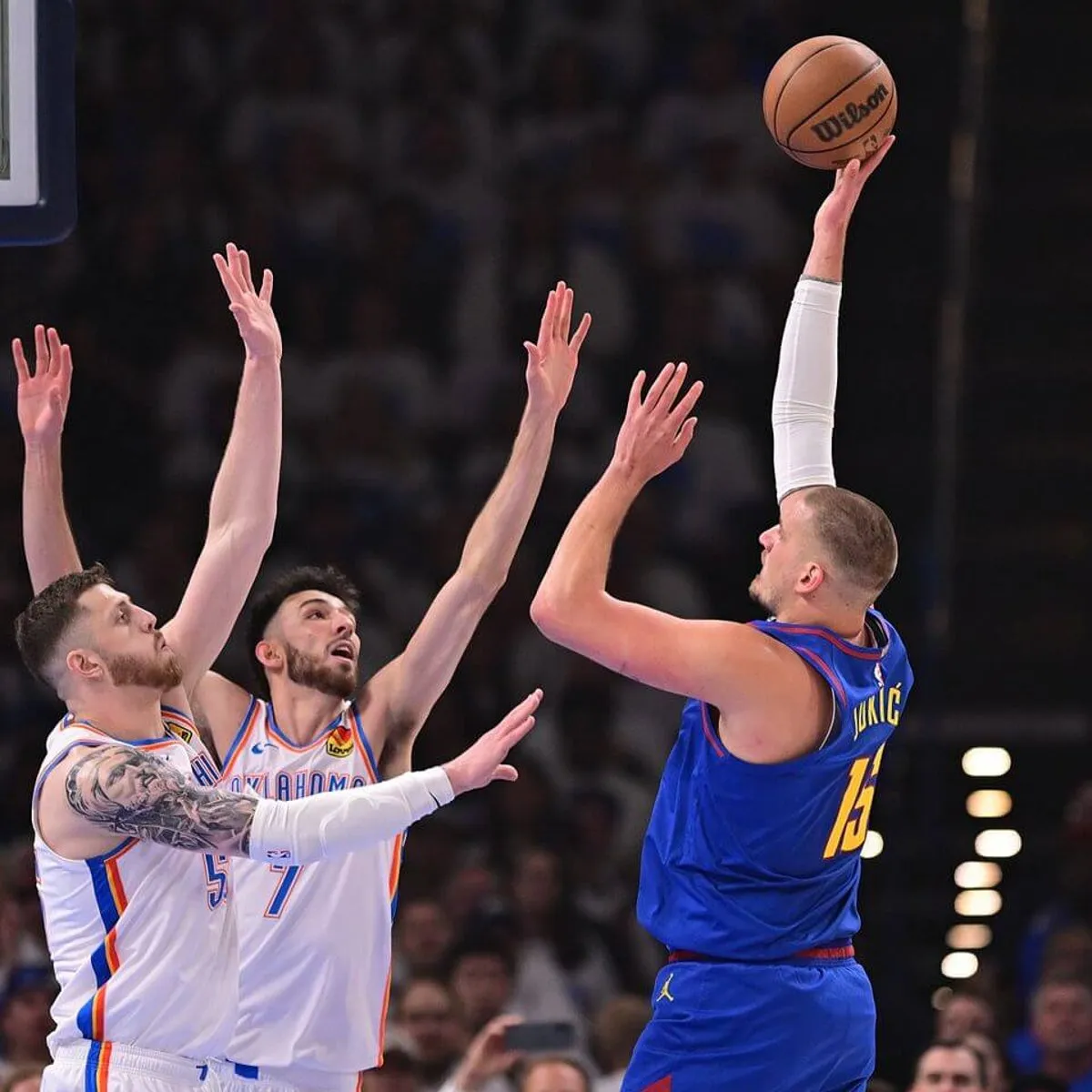 image_68243f640d119 Nikola Jokic Causes a Stir in the NBA Playoffs: A Hilarious Foul When He Used His Opponent's Hand to 'Choke' Himself?
