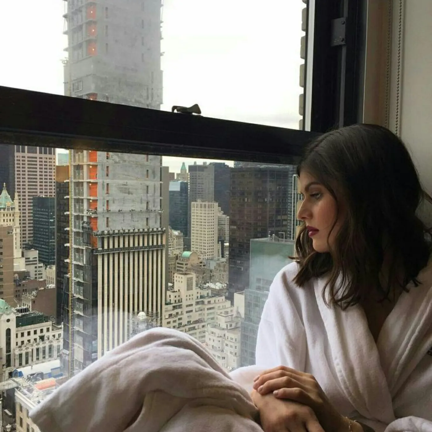 Breaking the Silence: Alexandra Daddario Speaks on Hollywood’s Dark Truth
