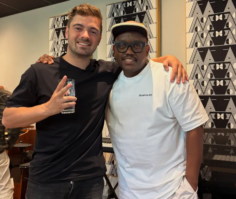 Martin Garrix in the Studio in Cape Town: What's Exciting About the New Project with ATHANATHI MBILINI? 19 Martin Garrix in the Studio in Cape Town: What's Exciting About the New Project with ATHANATHI MBILINI?