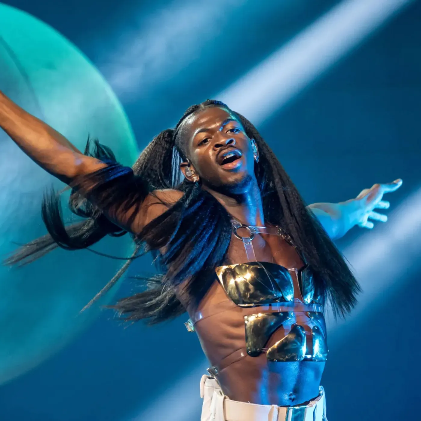 image_68269eab433bd Body Language Expert Breaks Down Lil Nas X and Uncovers a Shocking Secret