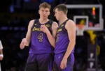 NBA Shock: Lakers Trade Reaves and Knecht for Giannis Antetokounmpo – Is This Unbelievable Deal Actually Happening? 1 NBA Shock: Lakers Trade Reaves and Knecht for Giannis Antetokounmpo – Is This Unbelievable Deal Actually Happening?