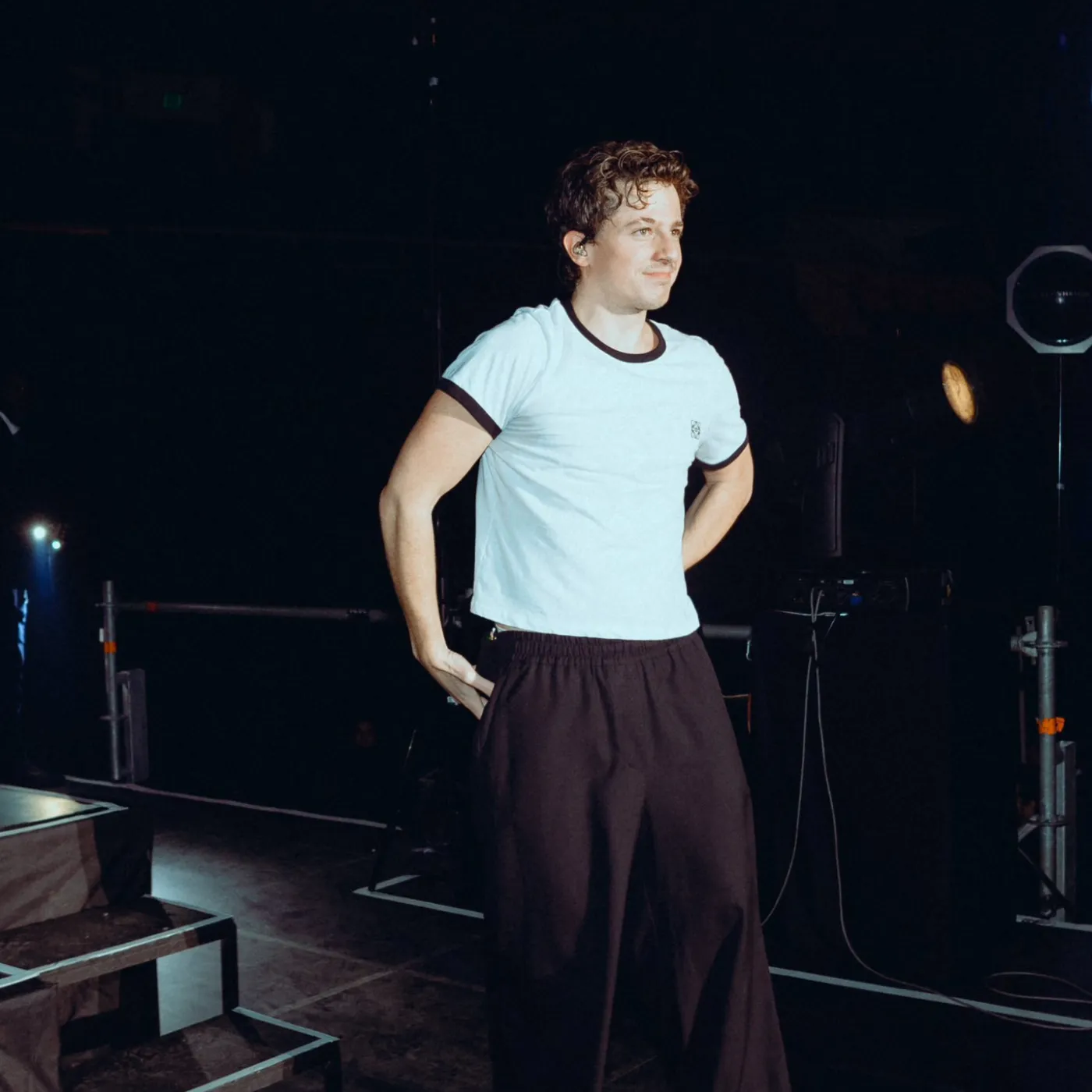image_6826c1cd99fc1 The Viral Selfie Everyone’s Buzzing About — Charlie Puth’s Unexpected New Style