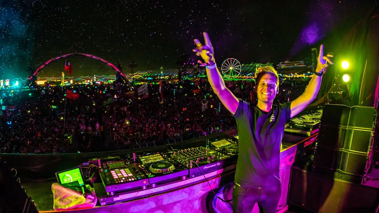 image_6827f1ec6c237 "The trance king" Armin van Buuren shakes up Las Vegas: kicking off a wild weekend at EDC!