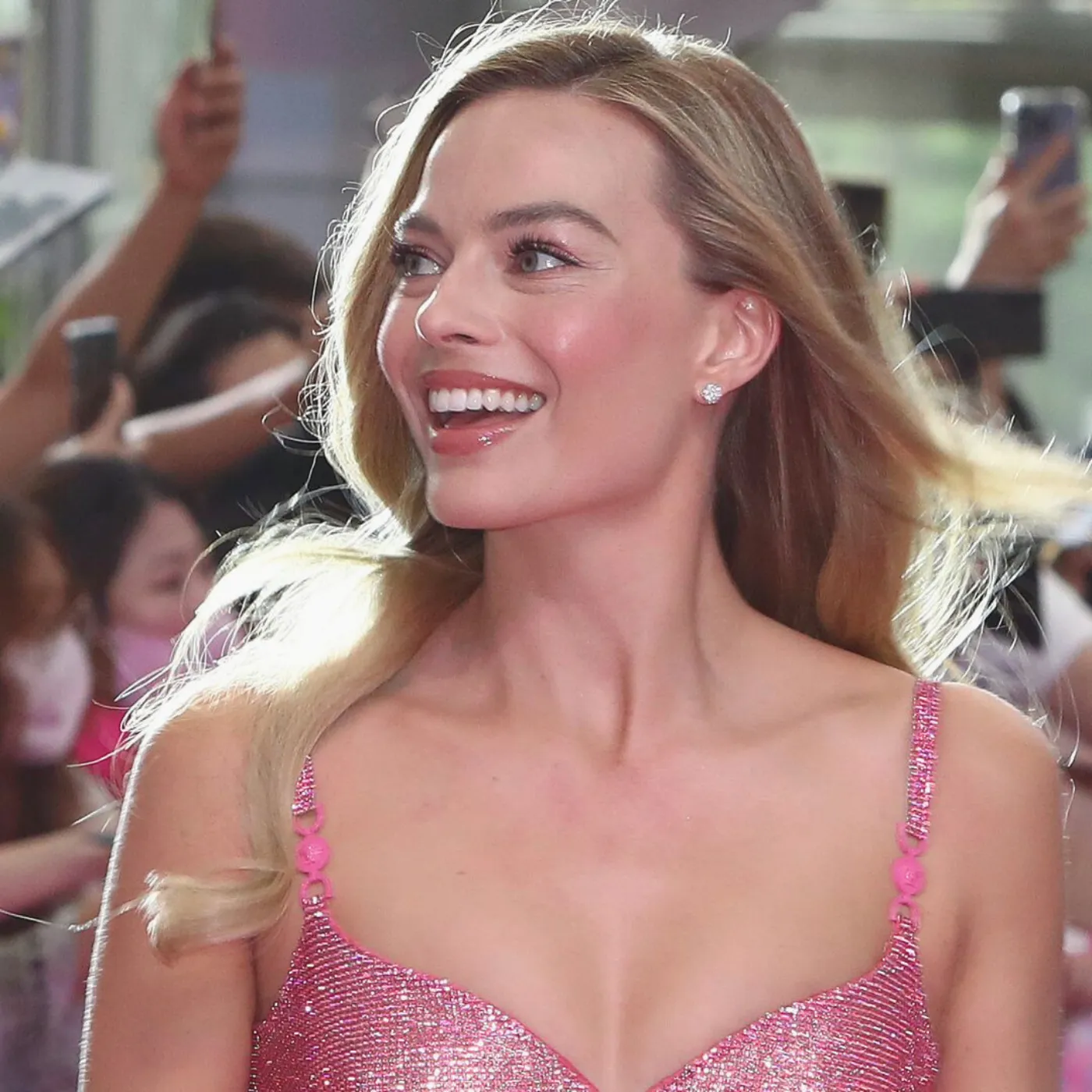 image_6827f64a249bd Margot Robbie’s Stunning Surprise at Phoebe Tonkin’s Secret Wedding