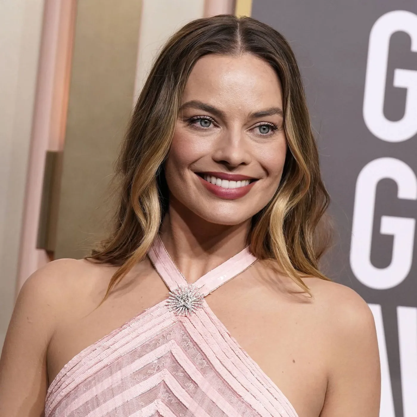 Margot Robbie’s Stunning Surprise at Phoebe Tonkin’s Secret Wedding