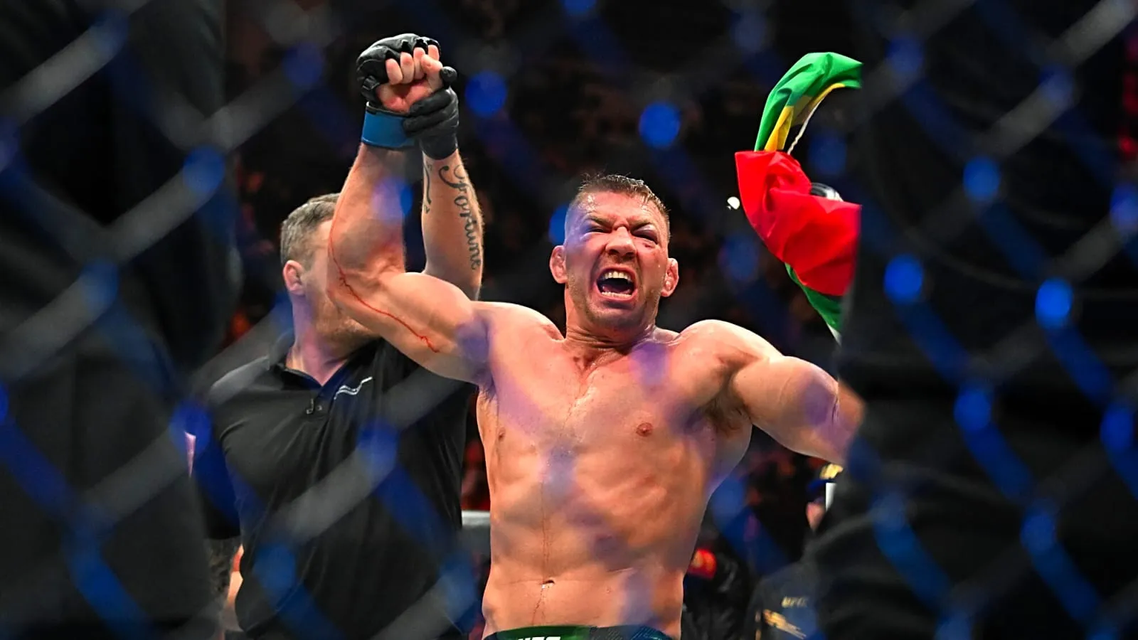 image_68280852bbc47 "You'll run out of breath before I break a sweat!": Dricus Du Plessis mocks Khamzat Chimaev ahead of UFC 319