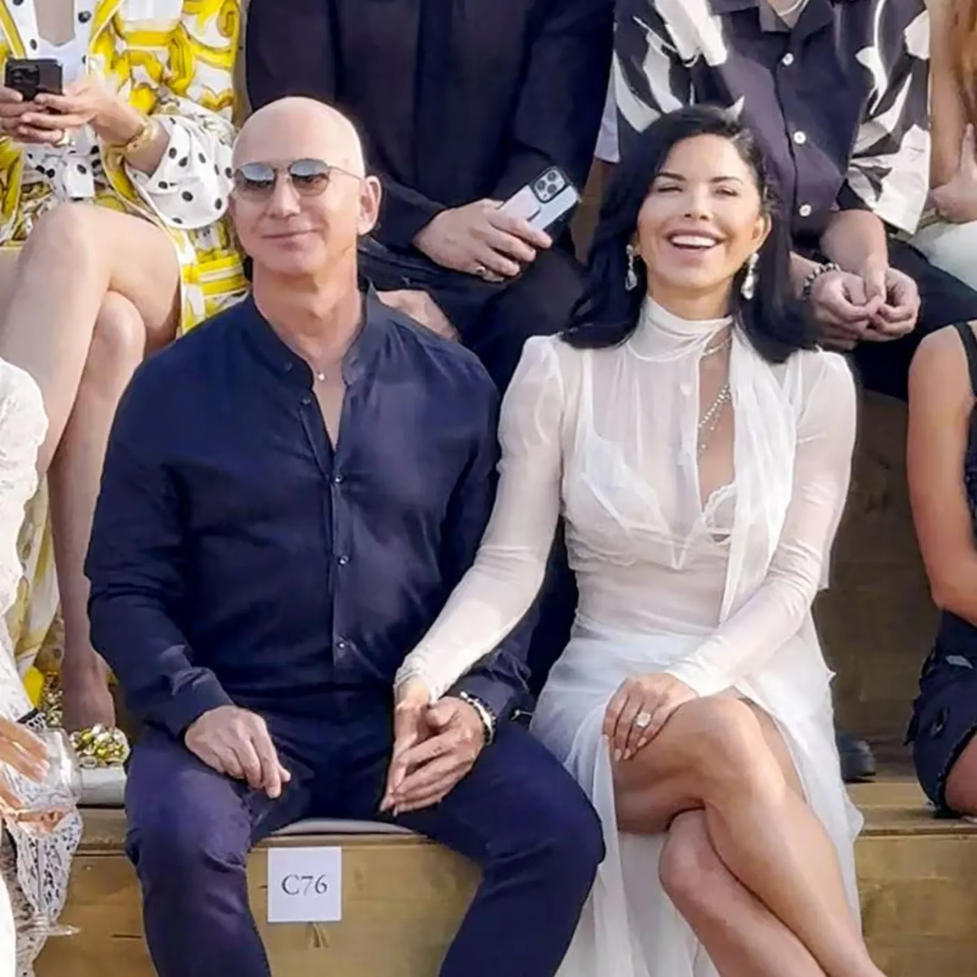 image_682970212de1e Only a Handful Know Where Jeff Bezos and Lauren Sanchez Are Really Getting Married