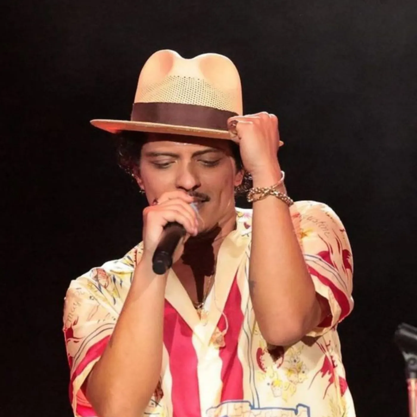 image_6829ba45bb87a Rosé and Bruno Mars Shatter Records with Unbelievable 30 Week Streak