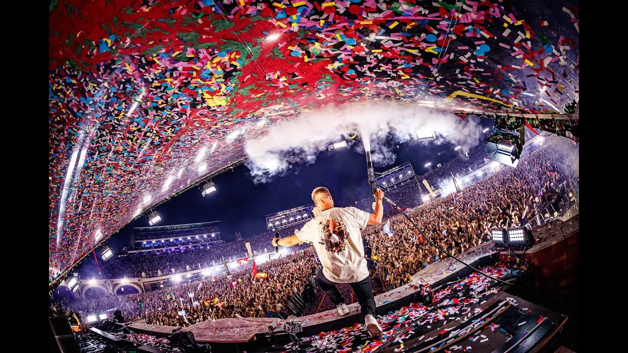 image_682a89b5cad26 The Epic Musical Journey of Armin van Buuren in Canada: 2 Canadian Cities Set Ablaze in One Night