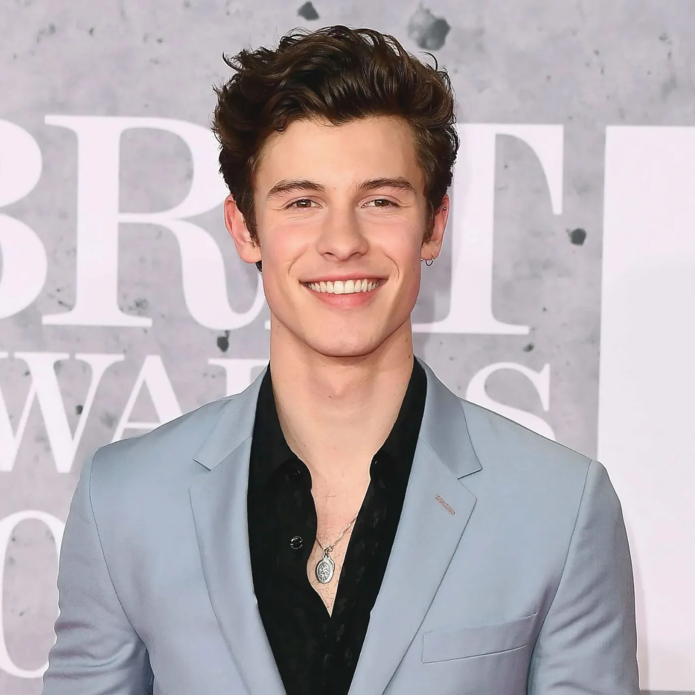 Throwback Vibes Shawn Mendes Drops Surprise on Taylor Swift’s Reputation Tour 7 Years Ago