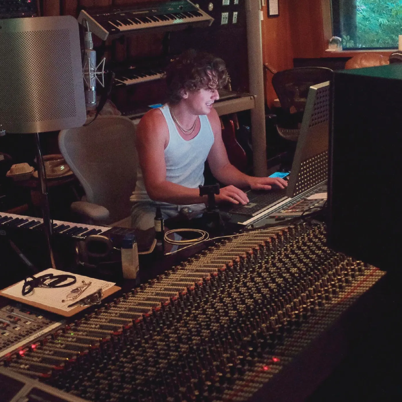 image_682ab30834bf5 Charlie Puth Drops Viral New Album Shaking Music in 2025