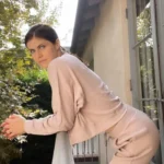 Alexandra Daddario Faces Controversy After Bold New Role Leaves Fans Divided 1 Alexandra Daddario Faces Controversy After Bold New Role Leaves Fans Divided