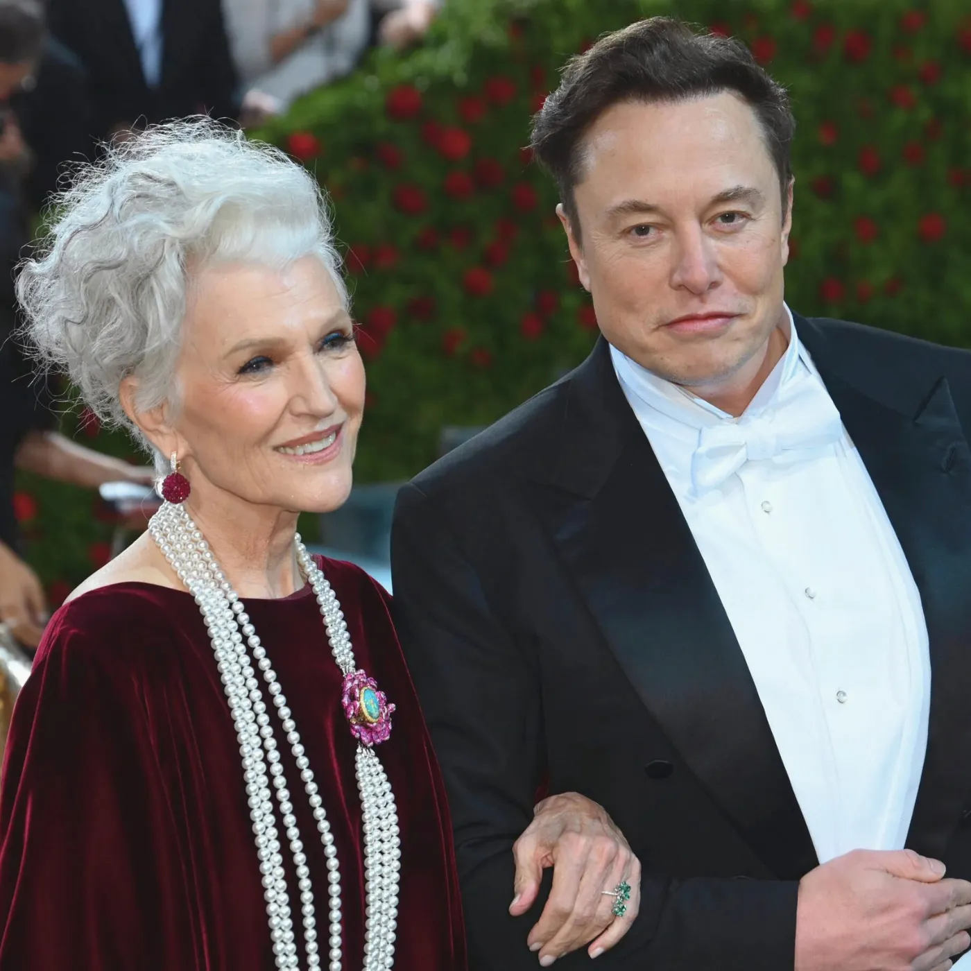 Maye Musk Shares Elon’s 1989 Computer Test Inviting You to Witness a Genius in the Making