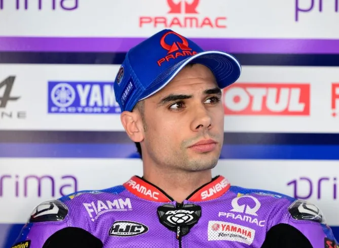 Miguel Oliveira Appears Professionally in the Event with Estrella Galicia