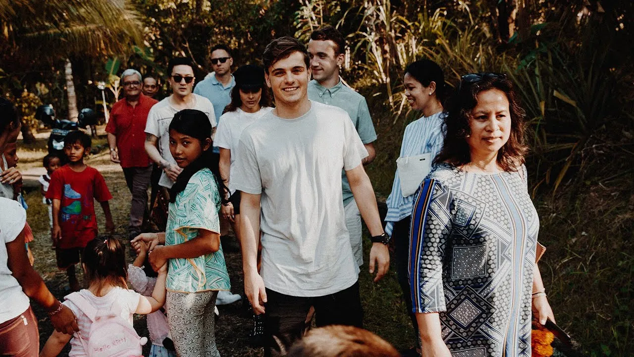 image_682e922525894 Martin Garrix: From the EDM Stage to the Heart of Charity – The Secret Behind the Journey of Donating Millions of Euros to Children