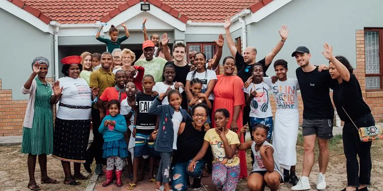 image_682e922665b61 Martin Garrix: From the EDM Stage to the Heart of Charity – The Secret Behind the Journey of Donating Millions of Euros to Children
