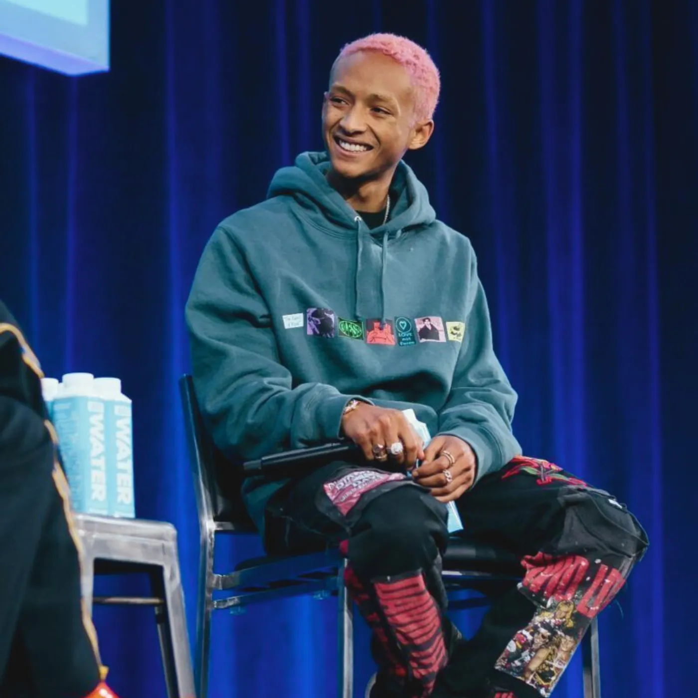 Jaden Smith’s AI Music Experiment Is Blurring the Lines Between Man and Machine 19 Jaden Smith’s AI Music Experiment Is Blurring the Lines Between Man and Machine