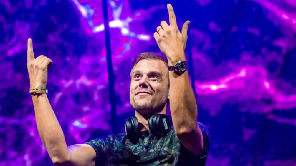 image_682e9a70b5719 Armin van Buuren: Living to Connect – The Secret Behind Evenings with Friends After Each Show