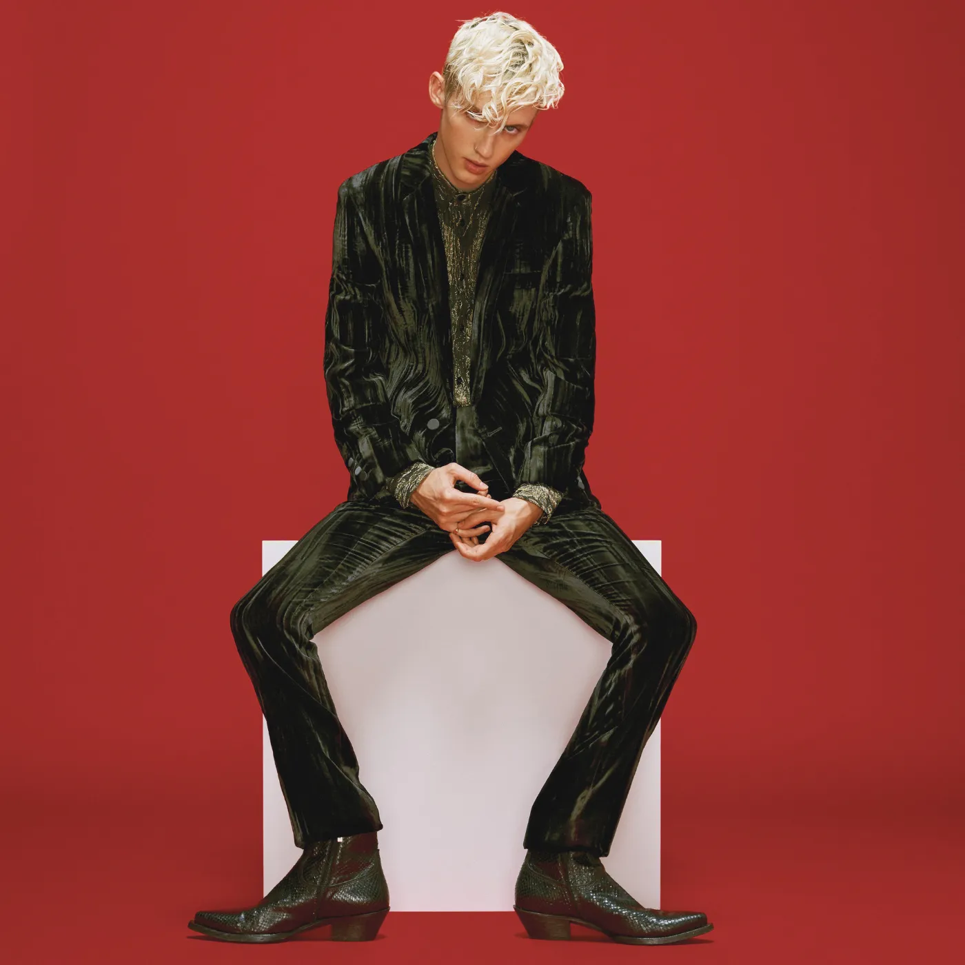 Troye Sivan’s Move After Liking a K-pop Star’s Post Shook Everyone 19 Troye Sivan’s Move After Liking a K-pop Star’s Post Shook Everyone